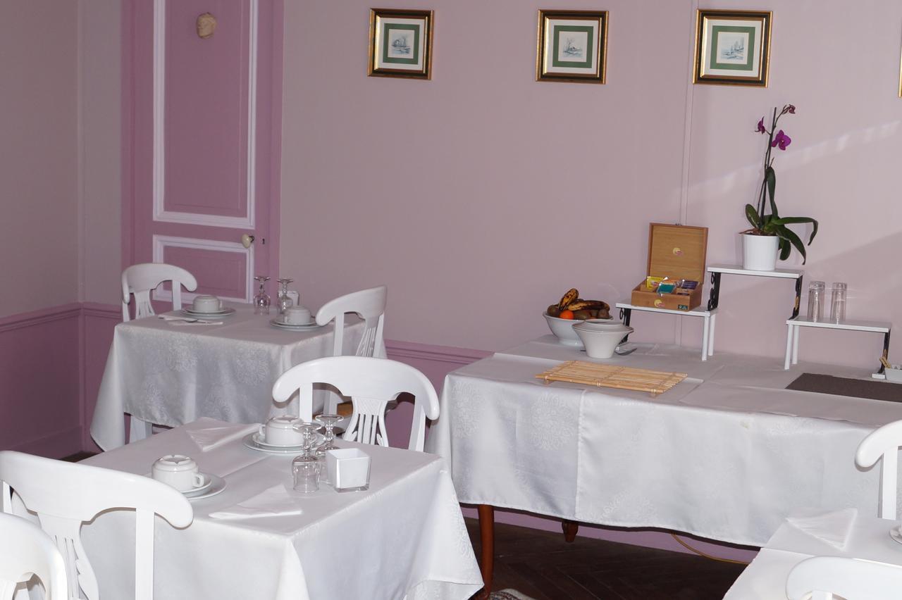 Hotel Au Chateau Blanc Saint-Aubin-lès-Elbeuf 外观 照片
