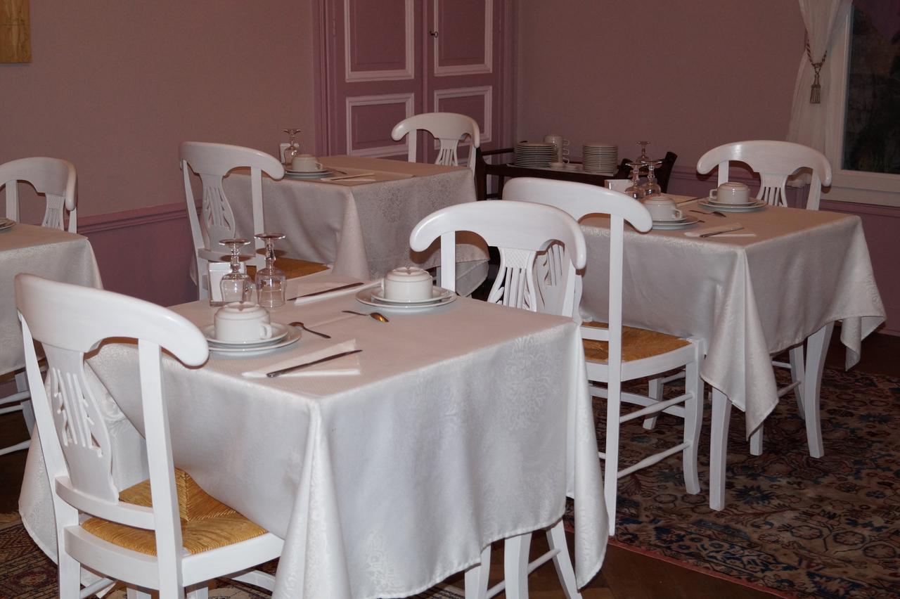 Hotel Au Chateau Blanc Saint-Aubin-lès-Elbeuf 外观 照片